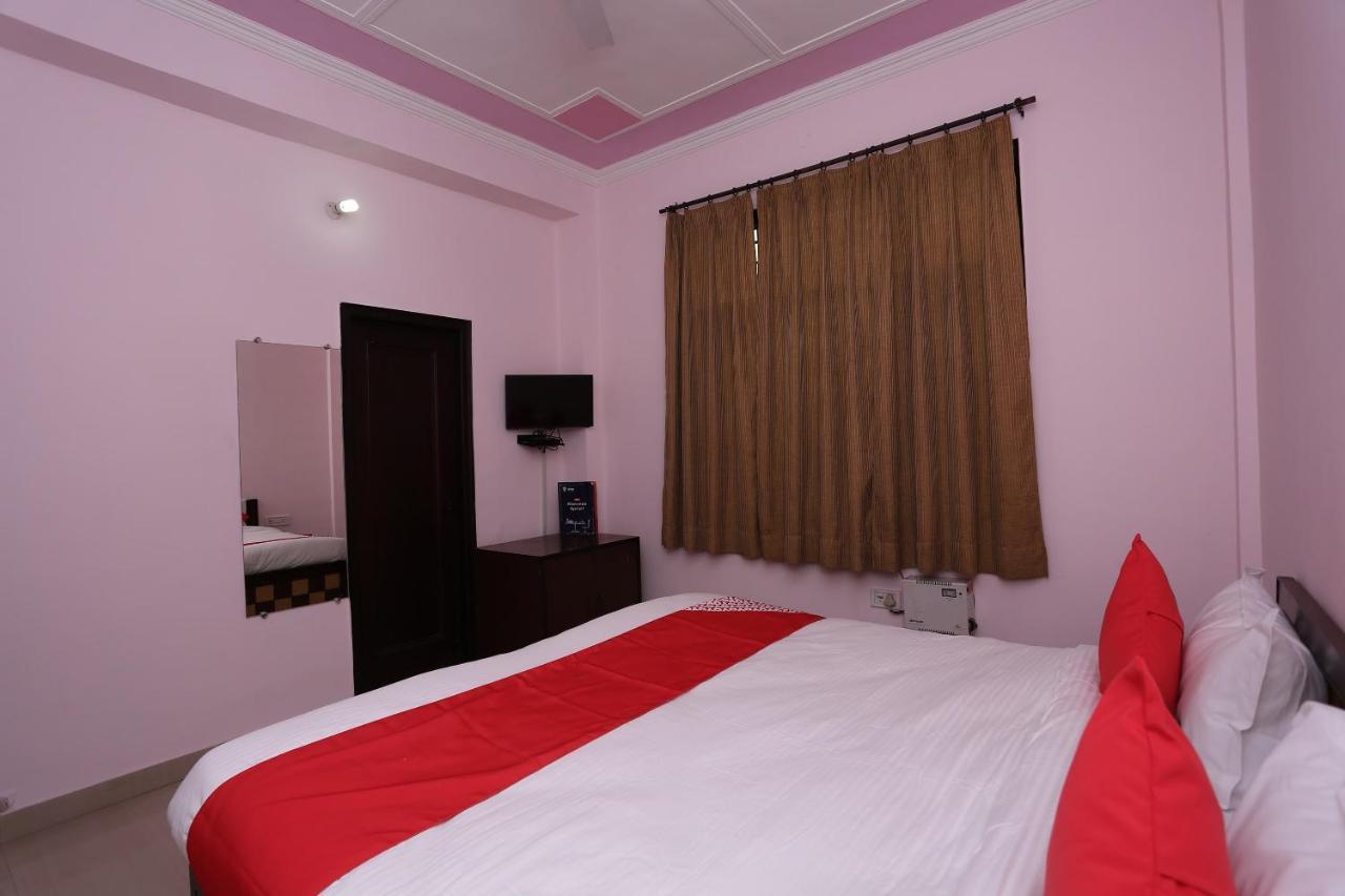 Karnāl Oyo Flagship 15481 Hotel Star מראה חיצוני תמונה