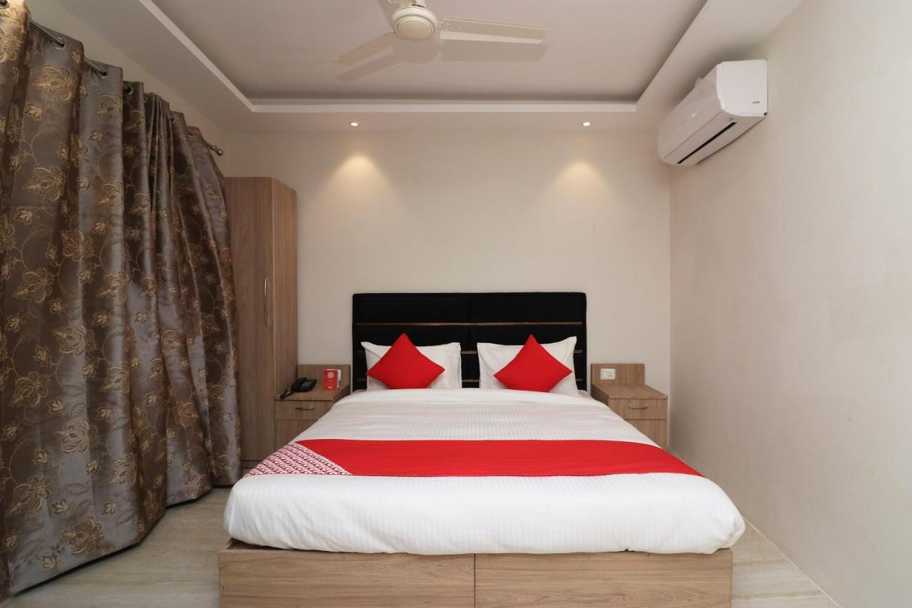 Karnāl Oyo Flagship 15481 Hotel Star מראה חיצוני תמונה